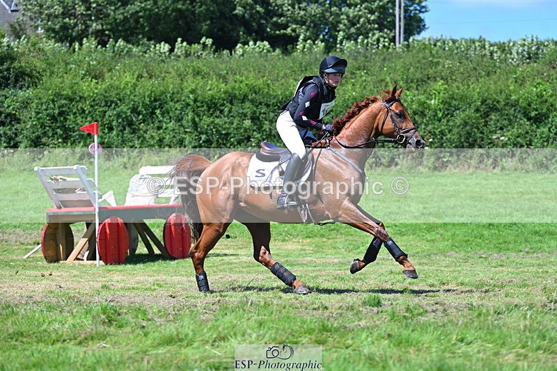 240811A-135835-04720 - 167-