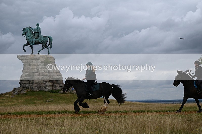 DSC_5099 - Time at Statue 11:10 to 11:42
