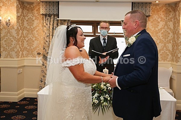 200 - Eric Rooney and Philomena Furey Castle Arch Hotel