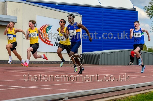 West25Sat-910171 - Track Male