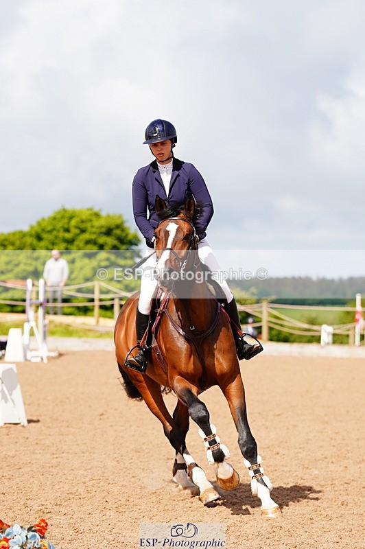 240526A-101054-07323 - Cls 25 National 1.30m Open