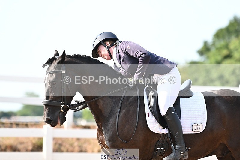 250815-095243-00229 - 027-Samantha.PringTongwynlais.Moon.Dancer