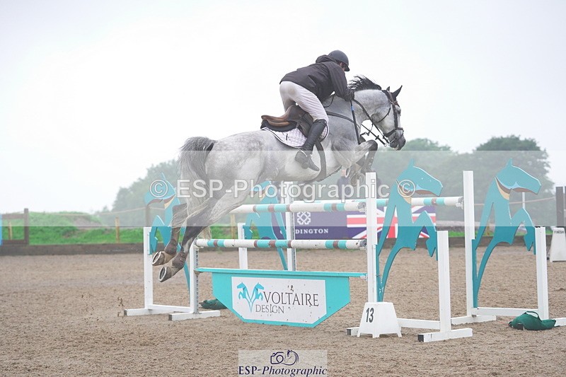 231017A-112048-06690 - Cls 26 Chard Equ Grand Prix