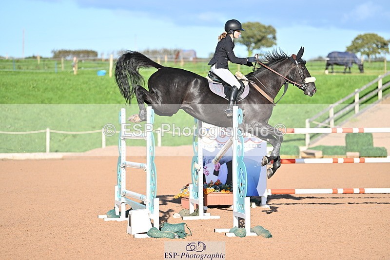 231014A-182231-06579 - Cls 21 National 1.30 & 1.40m Open