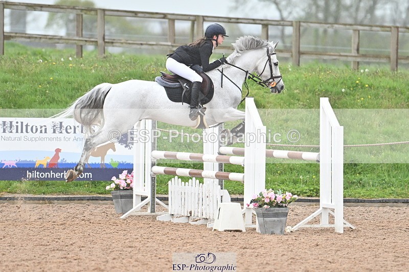240505A-124611-05174 - Cls 4 Blue Chip Pony Newcomers & 1m Open