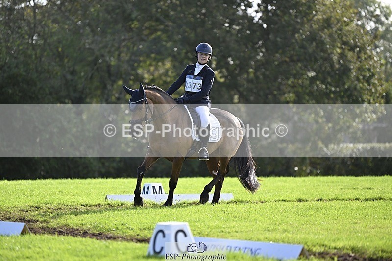 241025-120044-06990 - 373-Isabelle.Thwaite-BEACH.LADY