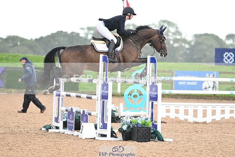 240912A-151705-02324 - Cls 5 National 1.30m Open