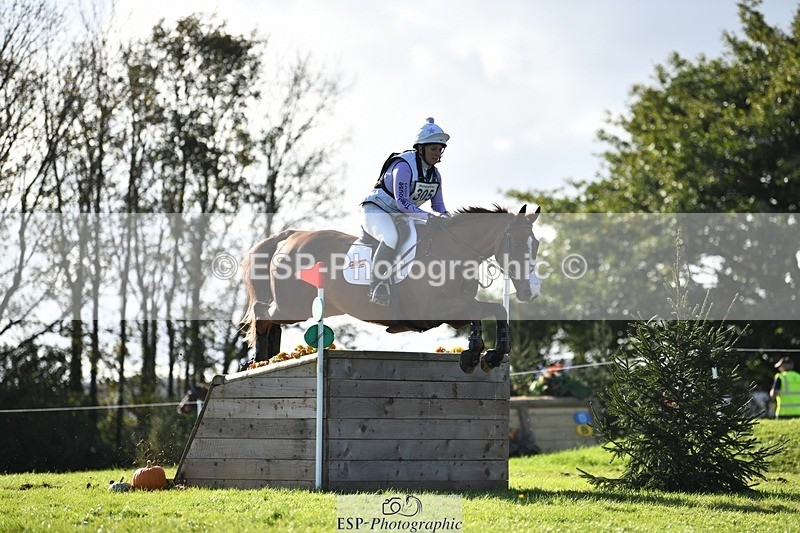 231022-144013-29056 - 305-CHILLI.KNIGHT-Gemma.Stevens-XC