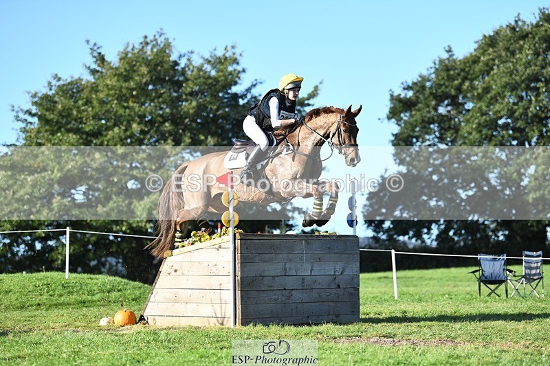 231022-102420-25625 - 221-RUBIN.MOON.SB-Gemma.Watts-XC