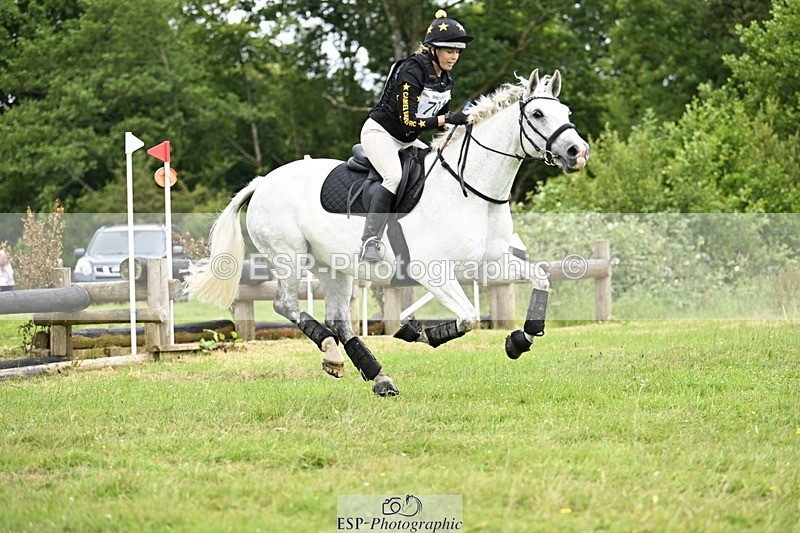 240630-152057-02673 - 701-Gillian_Moleworth-Annagh_Darcy