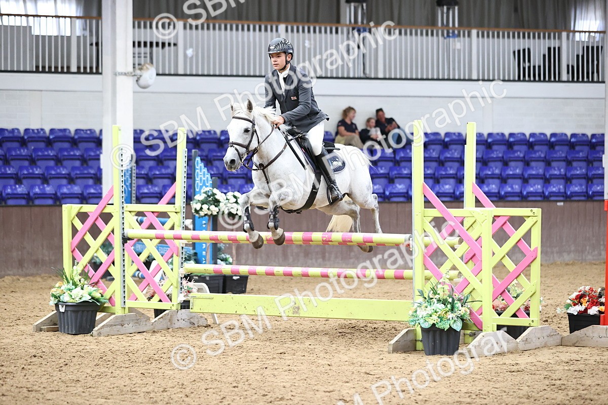 SBM_003052 - Class 13 - Blue Chip Pony Newcomers 1.00m Open