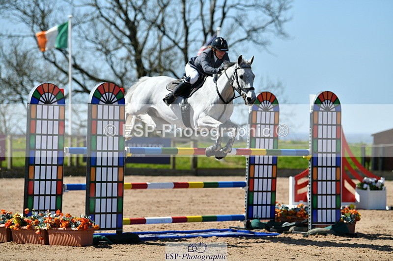 240420A-120200-10844 - Cls 3, 2 Star Small Tour 1.30m