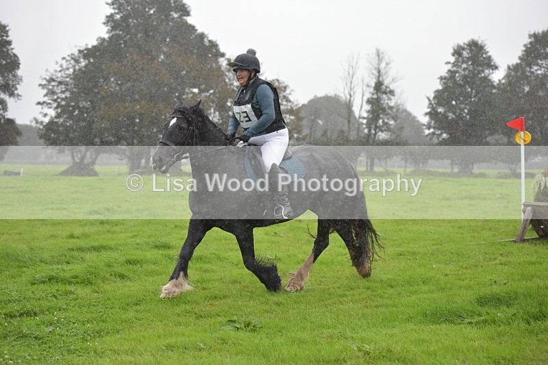 RAY_9277 - Class 1: 65cm: Ski Jump