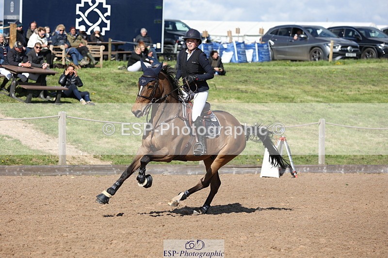 240419A-161234-09235 - Cls 10, 2 Star Big Tour 145cm  15.45 to 16.35 break