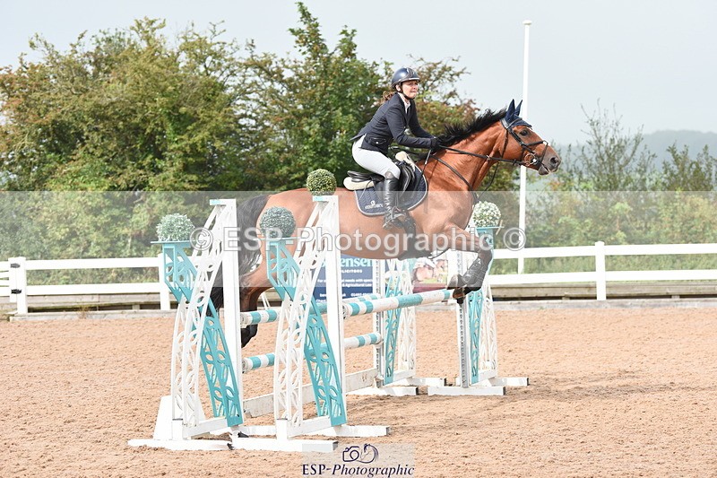 230902A-112436-00583 - Cls 8 1.05m Amateur Quali