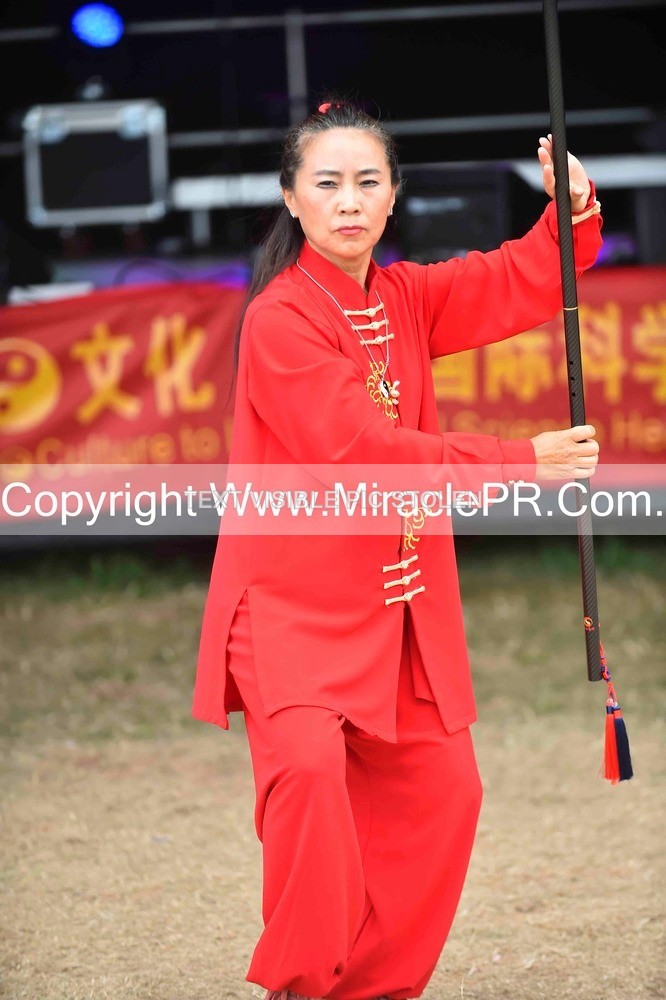 SH4_1577 - Tai Chi with Lisa Kay.