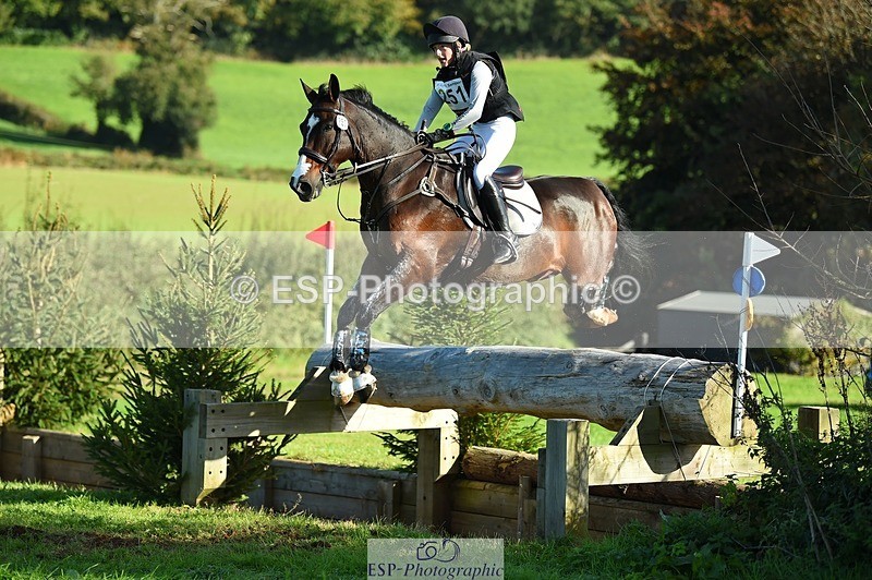 231022-112610-25839 - 251-JE.SUIS.MARVELOUS.WB-Emma.Collins-XC