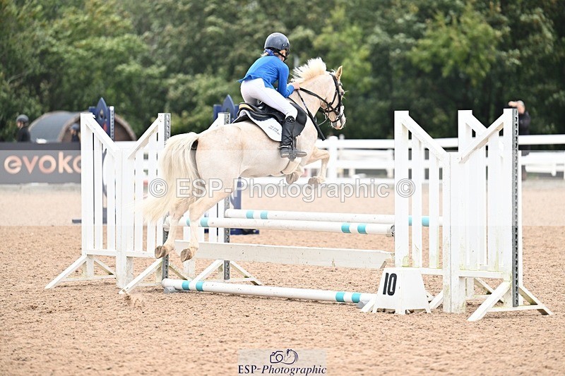 250920-105156-00280 - Cls 22+23 Club and Schools 70cm