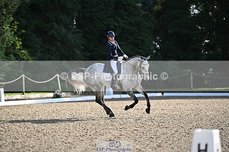 241023-143229-00538 - 001-Cameron.Beer-NEWPORTS.DEFINITELY.UNTOUCHABLE