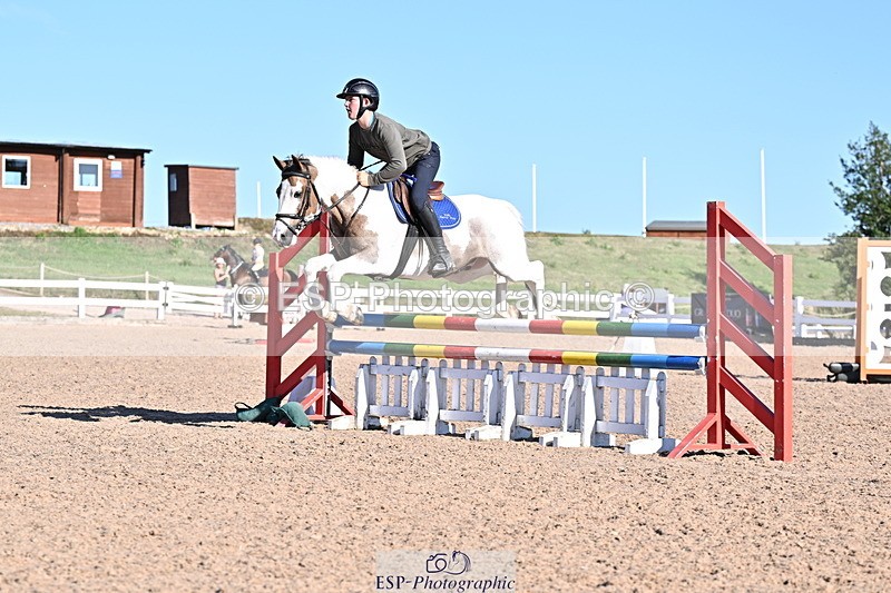 250708A-181113-00418 - 90cm Classes