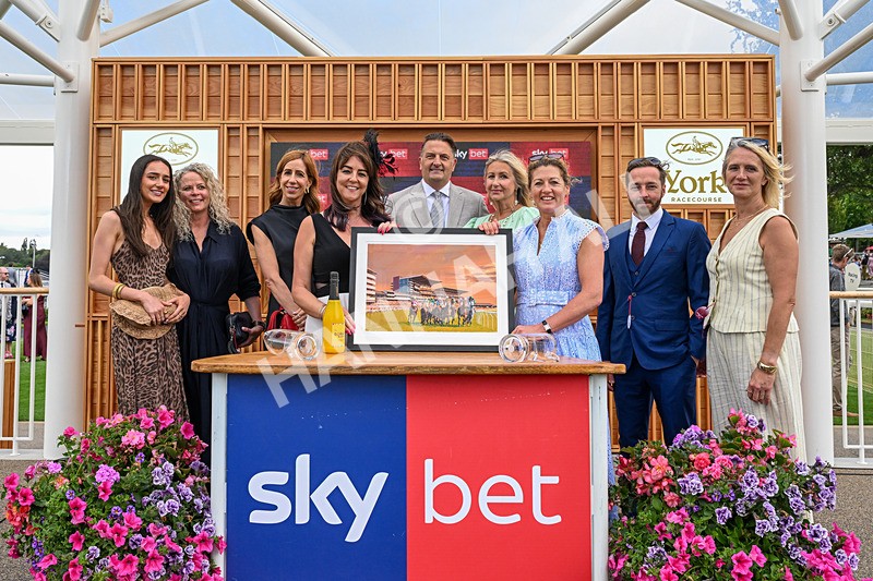 250726-Race 6-Likealot-0696 - Race 6 16.17pm Sky Bet Build A Bet Handicap