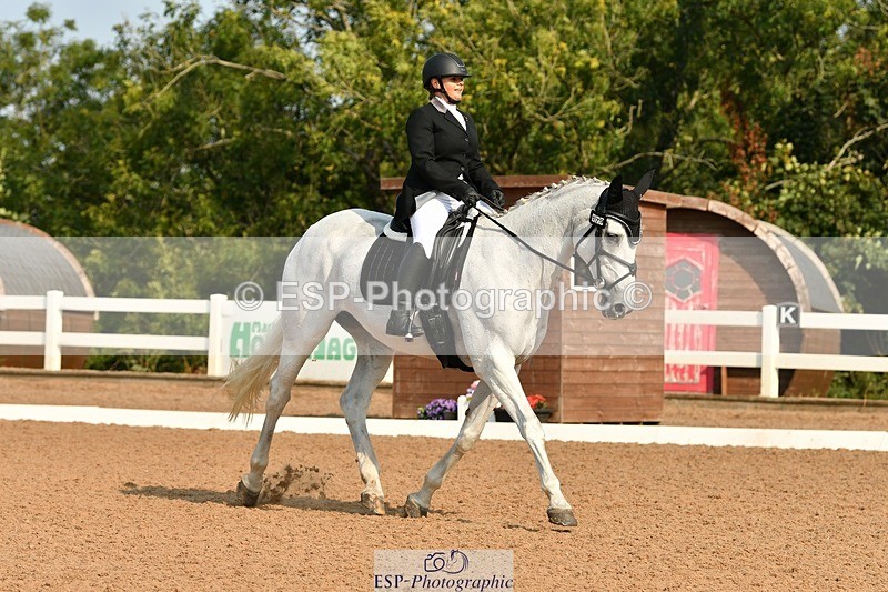 250817-095535-07671 - 179-Kate.WilliamsGhyllwood.April.Moment