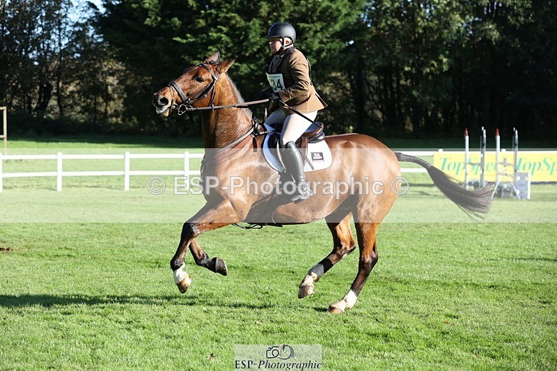 231022-101219-24387 - 634-PEMBROKE.MASTER.PIECE-Joanna.Dunn-TrotUp+SJ