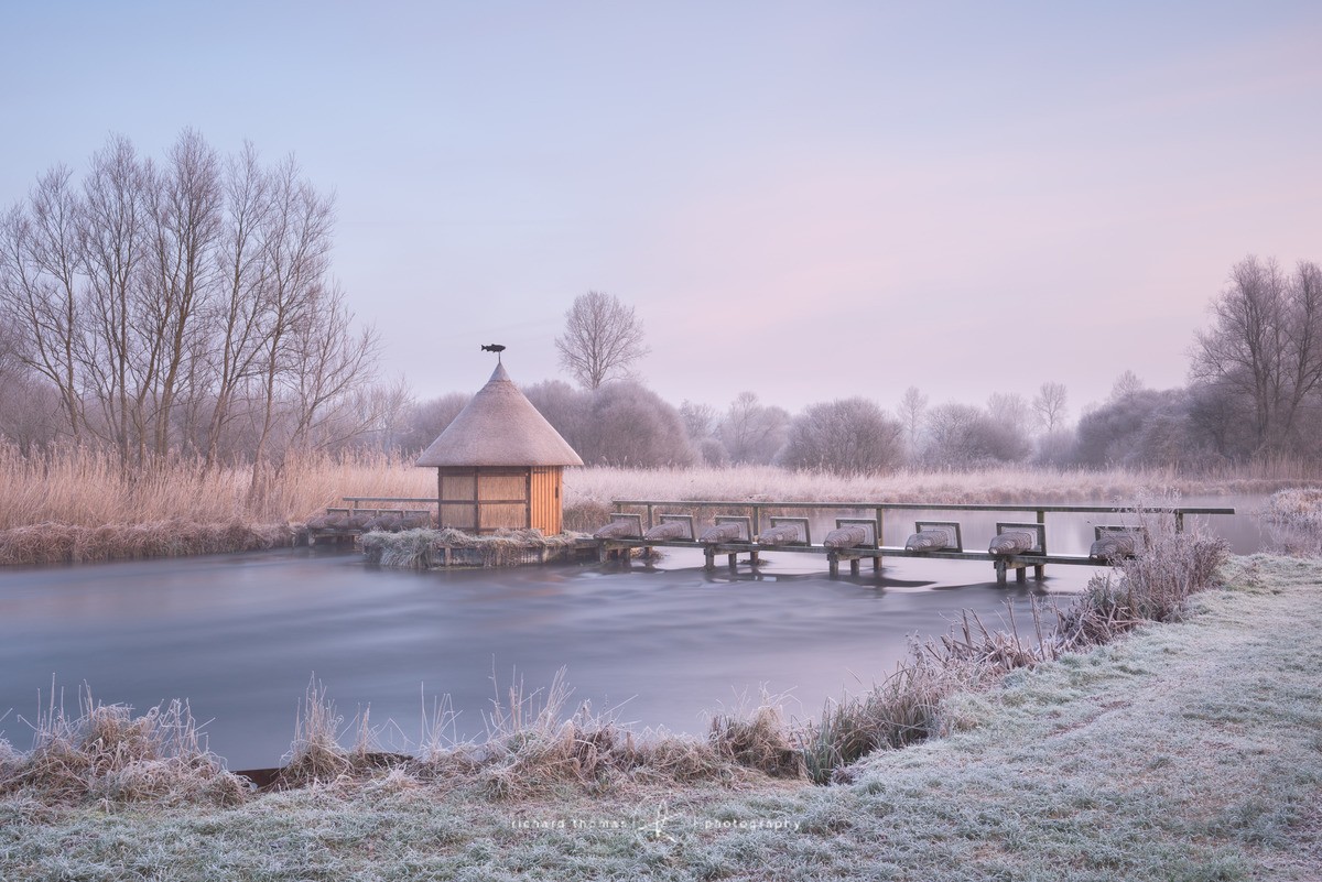 Frosty Fishermans hut. - WINTER