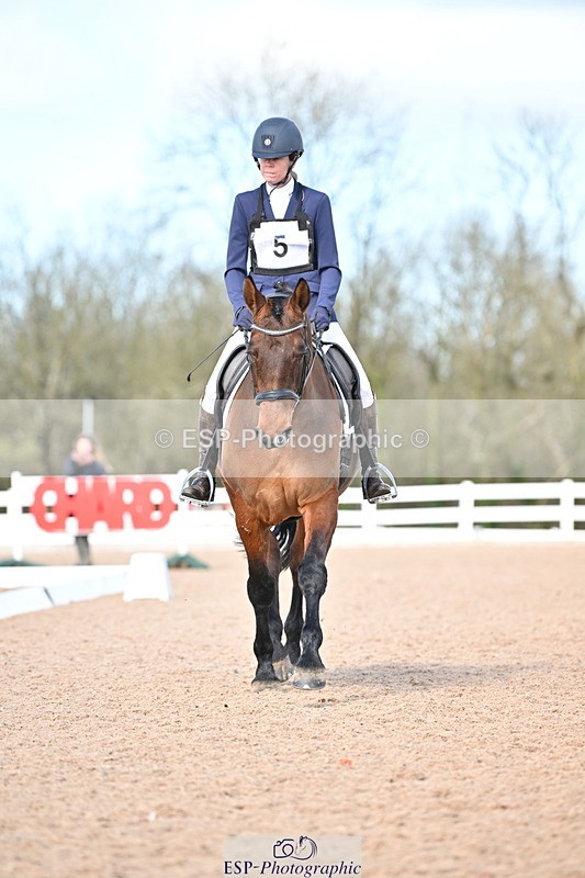 240324A-134305-03471 - Novice 28, 13.00 to 14.00