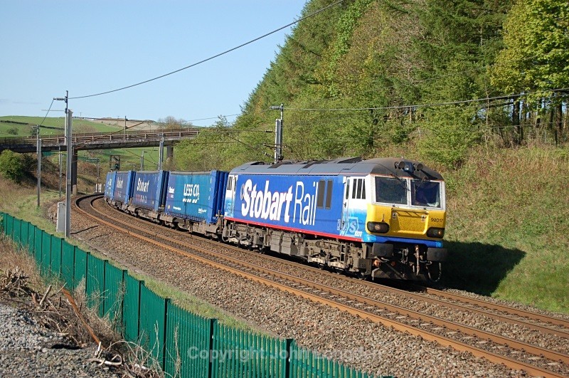 27.4.11 92017 4S43 Rugby - Mossend, Beckfoot - West Coast Main Line (north to south)