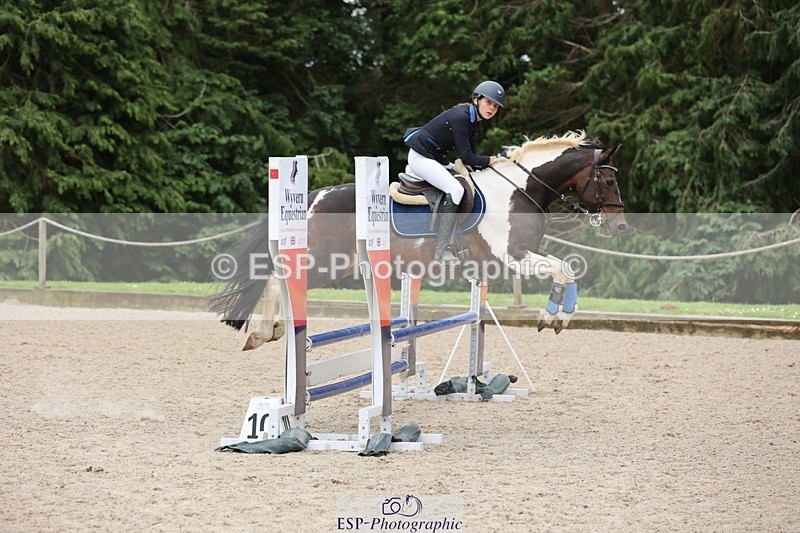 240615-160429-02193 - Cls 9&10 Club and Schools 70cm