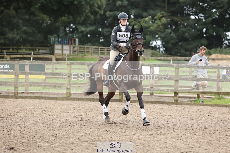 240804-144549-16073 - 608-Heather_Johnson-MUNDUS_MEUS