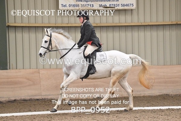 BPP_0952 - 18 / 19 - M BAKER