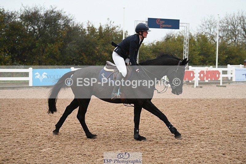 241103A-105035-07600 - SUN Cls 21 Snr Newcomers and 1.10m Open