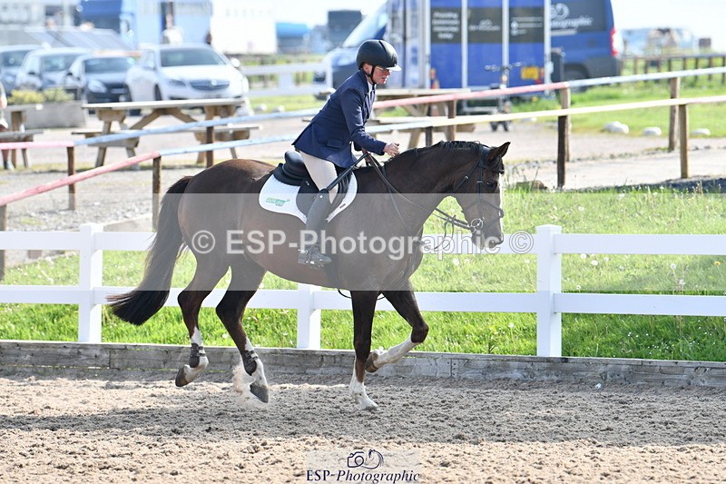 240511A-093840-11322 - Cls 28 95cm National Am Quali