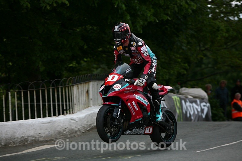  - Superstock Race