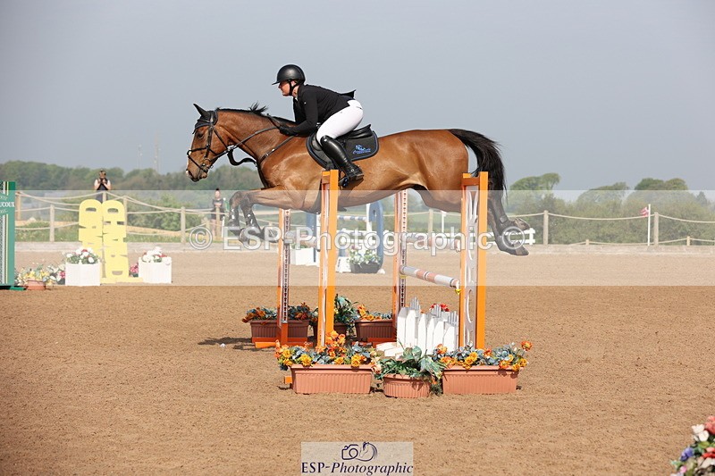 240511A-094146-11192 - Cls 32 Foxhunter