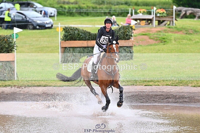 250524A-123706-10627 - B-352-Samantha.Lissington-MALIBU.TS