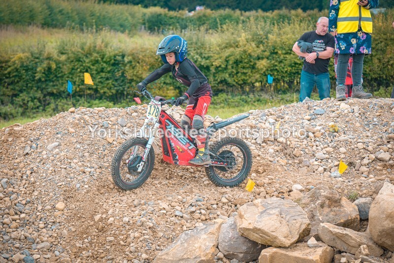 DSCF0154 - Ripon MC Trial 27/09- kids