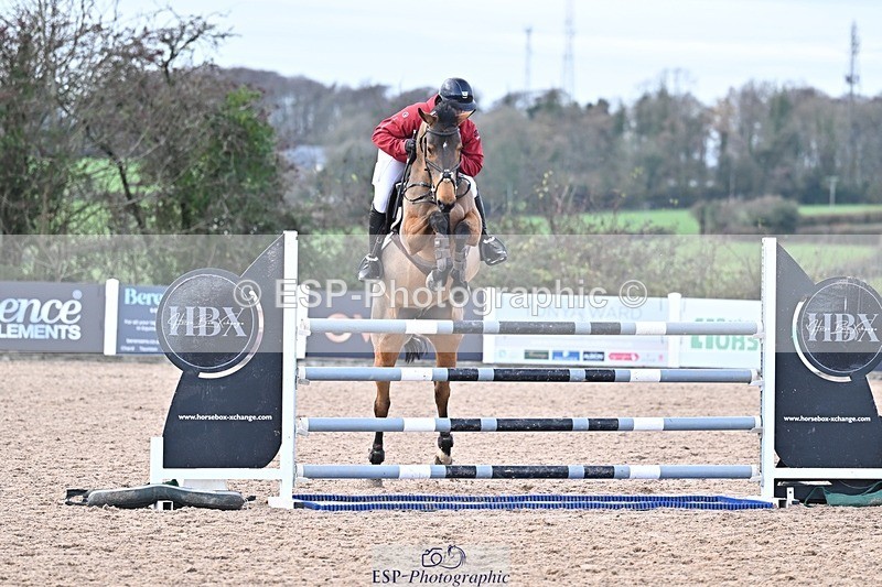 251126-132747-00579 - Cls 5 Foxhunter and 1.20m