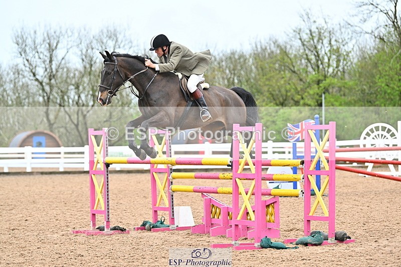240501A-125817-00792 - Cls 7 Snr Newcomers and 1.10m Open