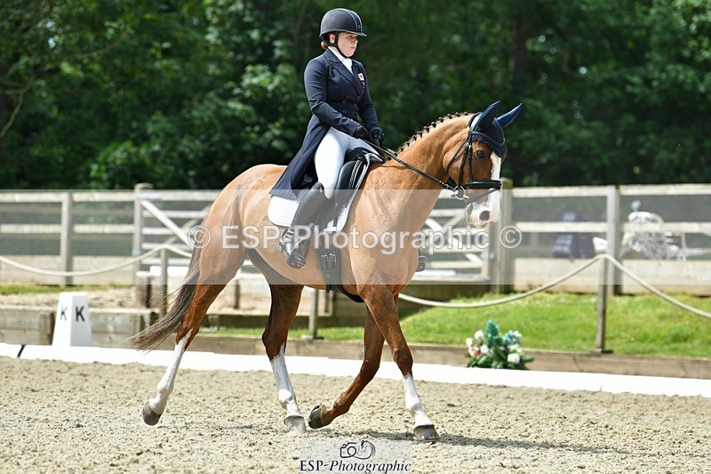 230525-115209-04111 - 204-INDIAN_GIRL_G-Jasmine_Underwood-WEDTrotUp+DR