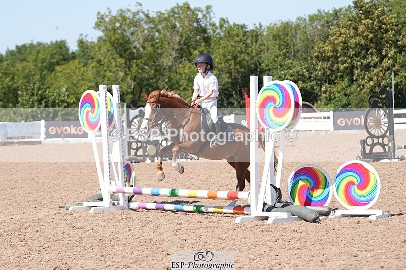 260811-151001-00013 - Cls 1 and 2 Clear Round