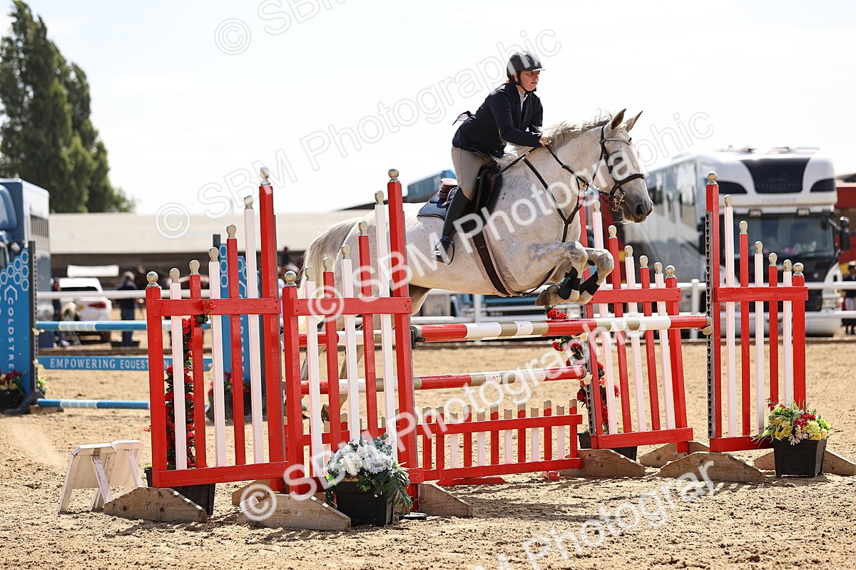 SBM_009797 - Class 8 - Senior Newcomers - 1.10  Open