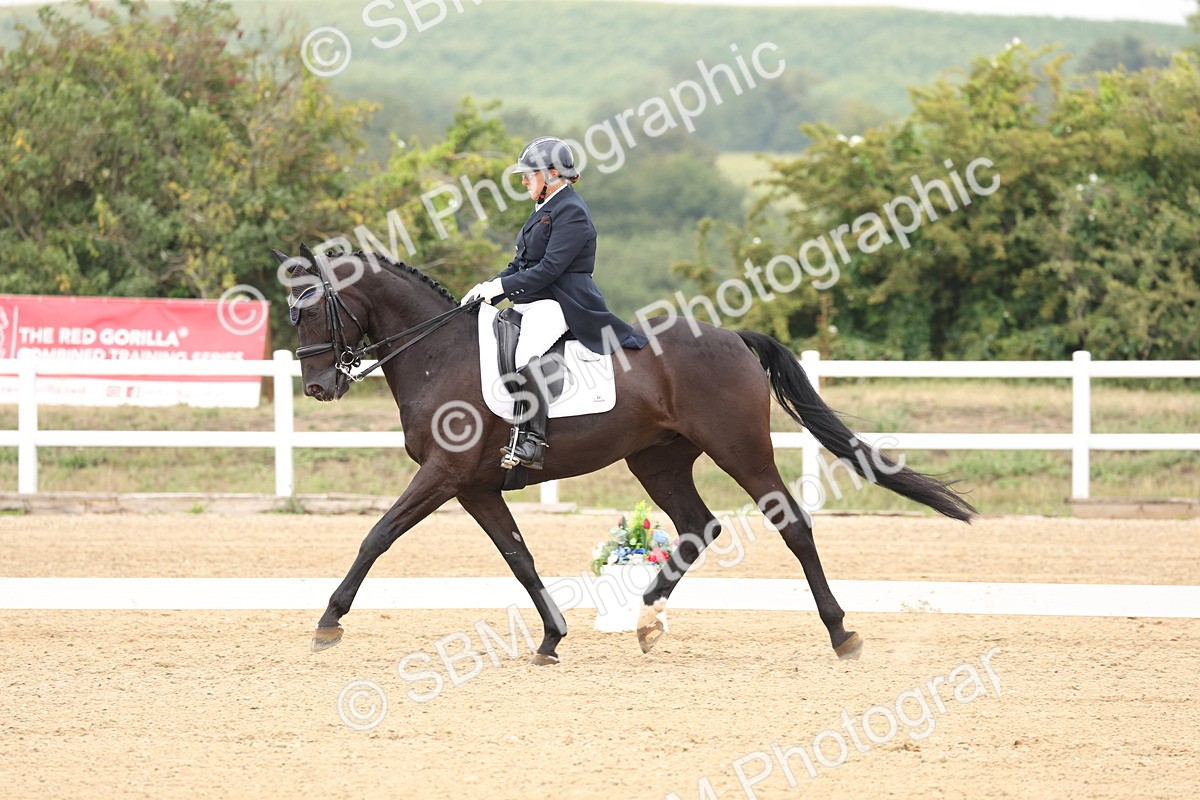 SBM_008098 - Class 10 - FEI INT I - 16.10-16.50