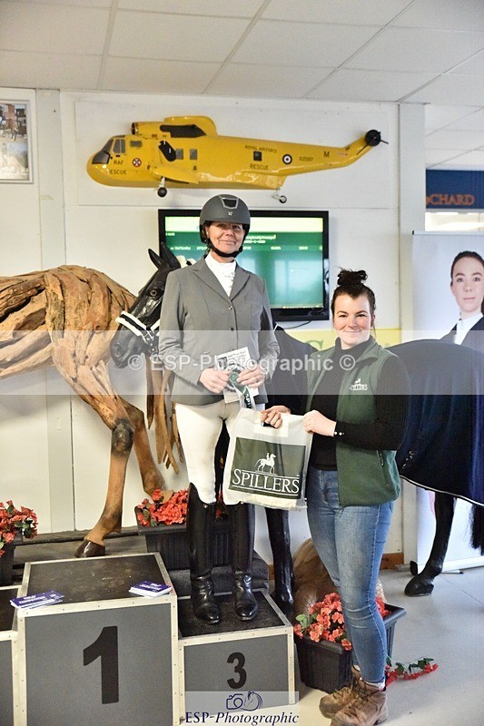 250214-153710-02605 - Freestyle Medium Gold Presentations