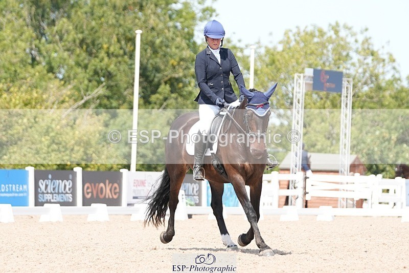 250817-131631-09632 - 195-Jacqui.BoltMocha.Fountain