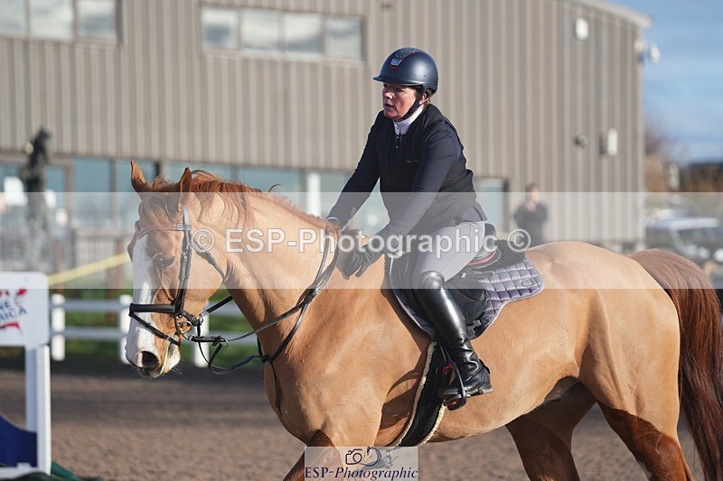 260201-101144-03008 - Cls 16 British Novice and 90cm