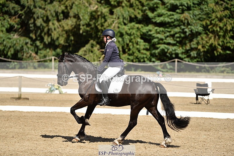 140110A-045856-12336 - 168-Samantha.Pring-Tongwynlais.Moon.Dancer