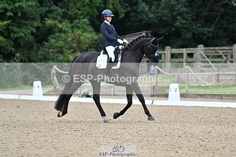 240810-101025-02594 - 114-Lucy.Amy-Morrico.M